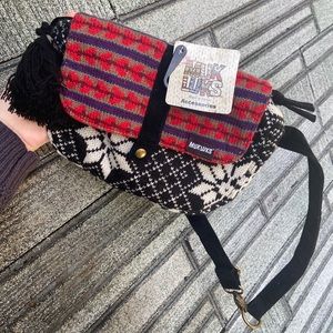 NWT Mukwks Printed Sweater Shoulder Bag Purse